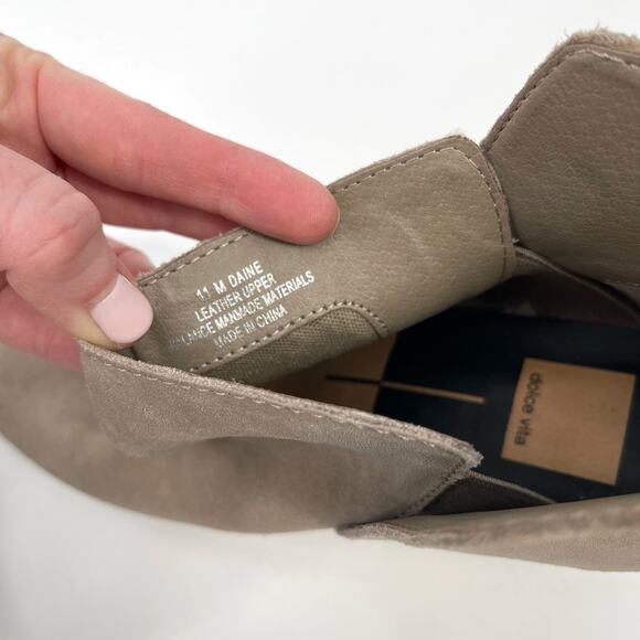 Dolce Vita Daine Bootie in Sage Size 11 Taupe Tan Grey Suede Ankle Boot Classic - Picture 13 of 13